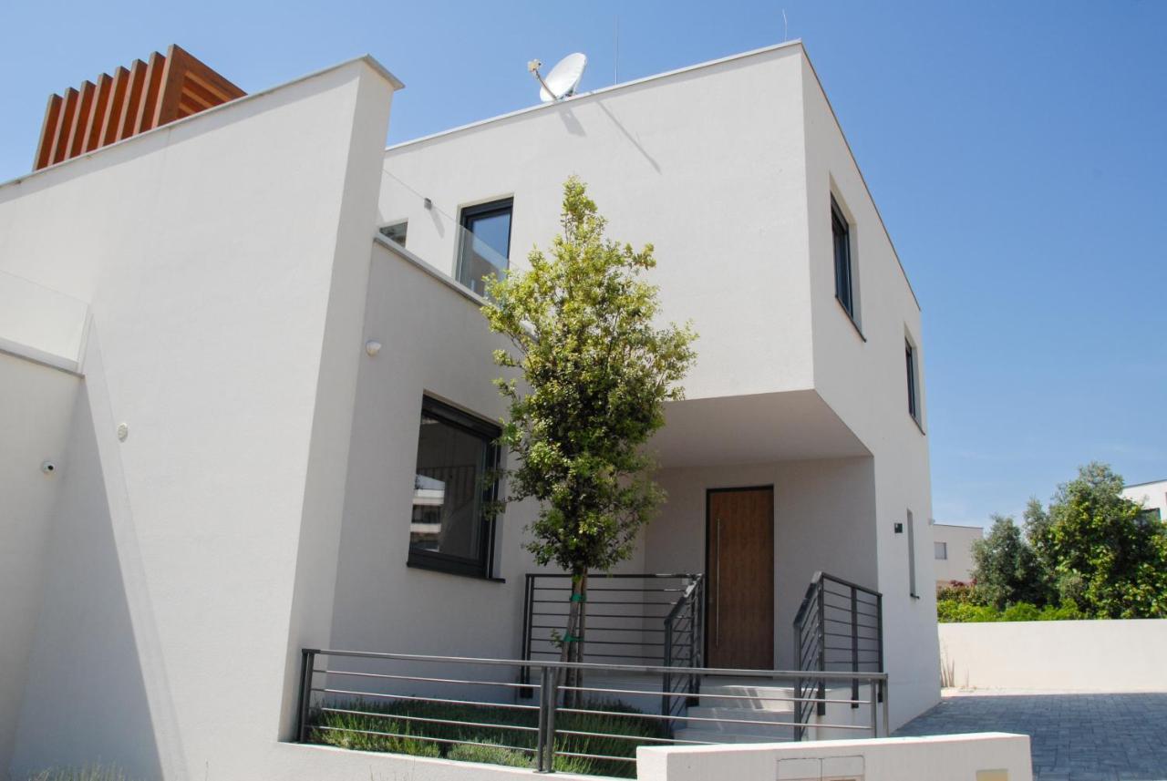 Villa For - Homes